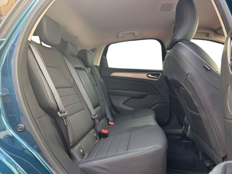Renault   1.6 E-Tech Full Hybrid 145 CV Intens