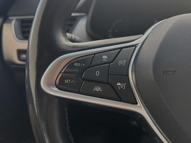 Renault   1.6 E-Tech Full Hybrid 145 CV Intens