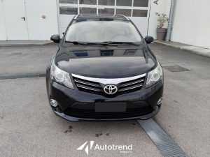 Toyota Avensis  2.2 D-CAT 150 CV Automatica Lounge in Conto Vendita