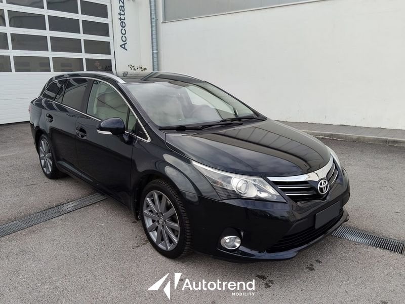 Toyota Avensis  2.2 D-CAT 150 CV Automatica Lounge in Conto Vendita