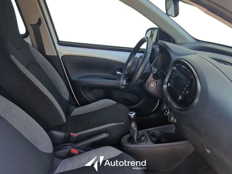 Toyota Aygo X  X 1.0 VVT-i 72 CV 5 porte Active