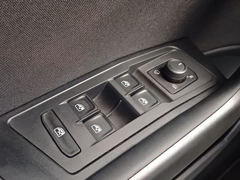 Volkswagen T-Roc  2.0 TDI 150 CV Life Automatica DSG LED SCR