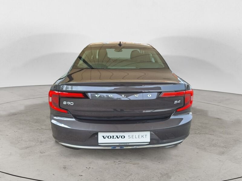 Volvo S90  B4 197+14 CV Mild Hibrid Benzina Automatica Plus Bright