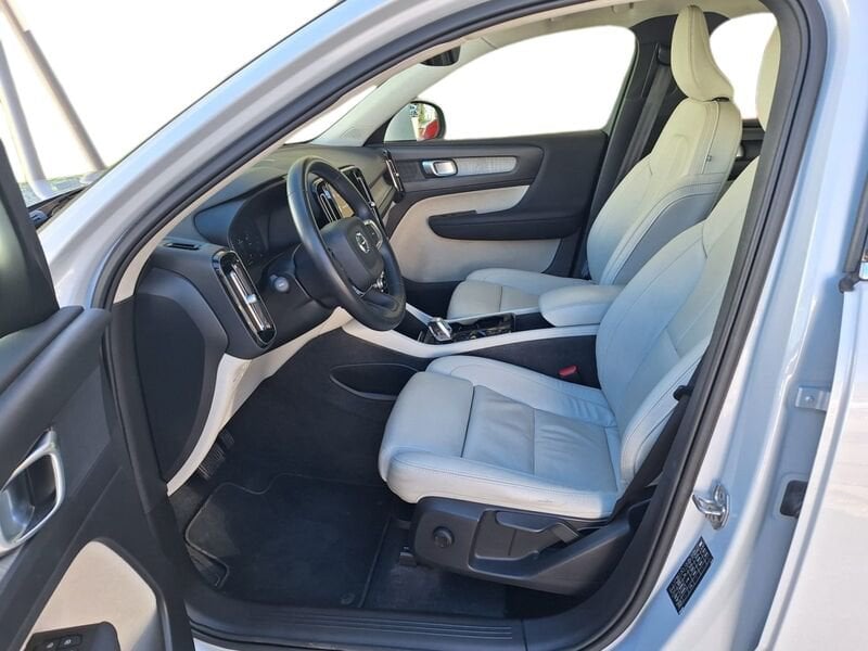 Volvo   T4 129+14 CV Recharge Plug-In Hybrid Inscription