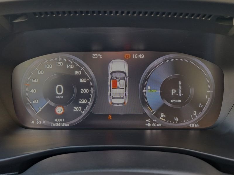 Volvo   T4 129+14 CV Recharge Plug-In Hybrid Inscription