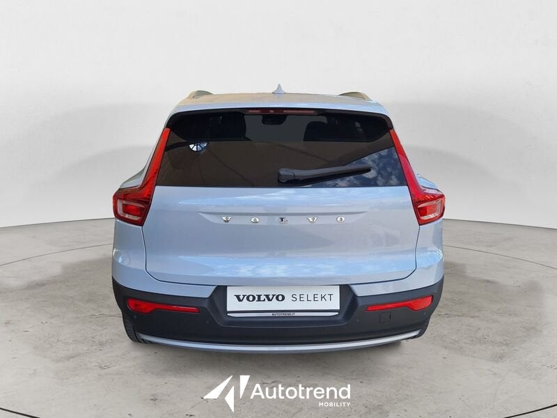 Volvo   T4 129+82 CV Plug-in Hybrid Automatica Recharge Inscription Expression