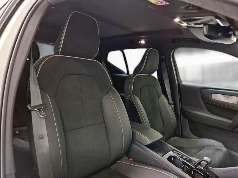 Volvo   T4 129+82 CV Plug-In Hybrid Automatica Recharge Ultimate Dark N1 Autocarro