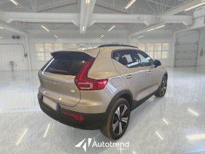 Volvo   T4 129+82 CV Plug-In Hybrid Automatica Recharge Ultimate Dark N1 Autocarro