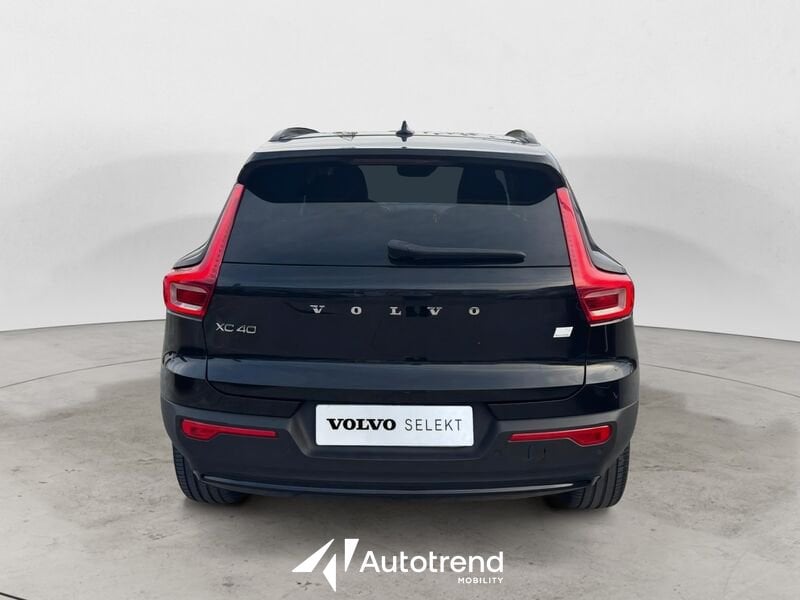 Volvo   T4 129+82 CV Plug-In Hybrid Recharge Plus Dark