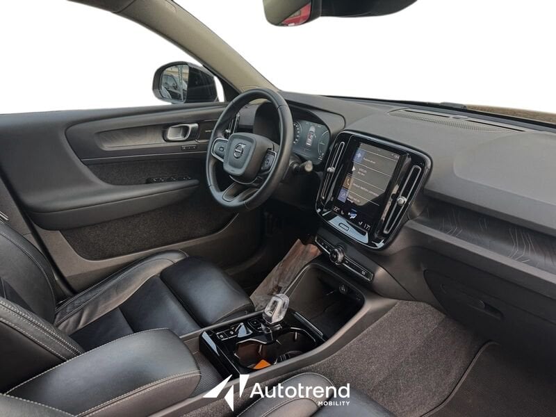 Volvo   T4 129+82 CV Plug-In Hybrid Recharge Plus Dark