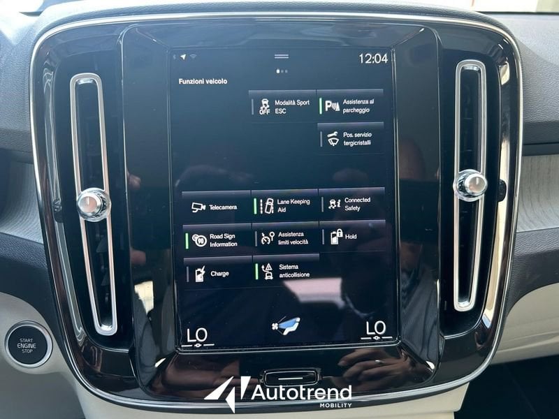 Volvo   T4 129+82 CV Recharge Plug-in Hybrid Inscription