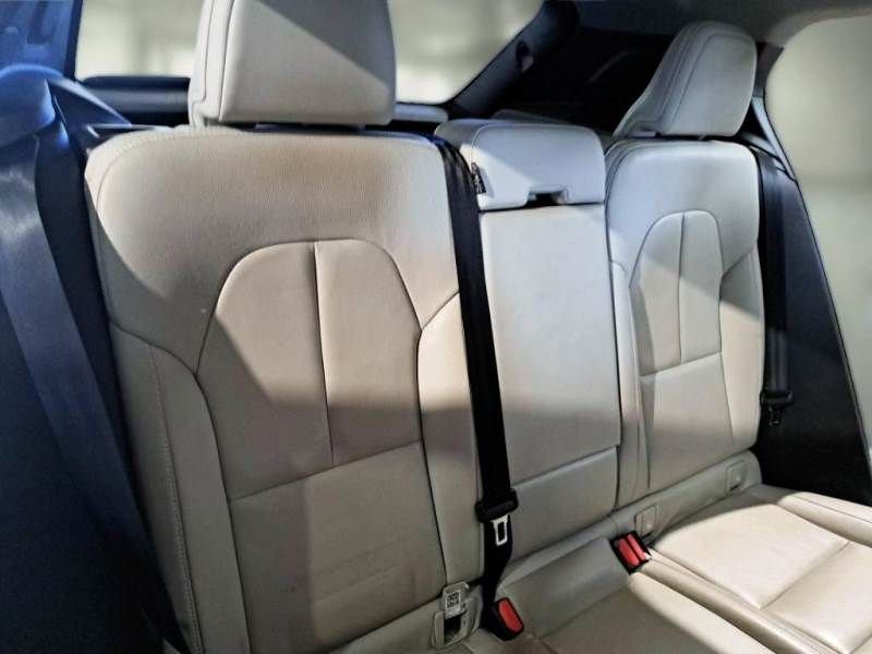 Volvo   T4 129+82 CV Recharge Plug-in Hybrid Inscription Expression