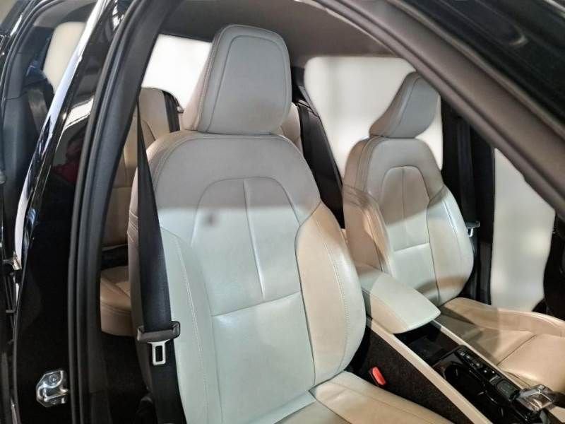 Volvo   T4 129+82 CV Recharge Plug-in Hybrid Inscription Expression