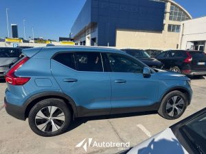 Volvo   T4 Recharge Plug-in Hybrid 129+82 CV Automatico Core in Conto Vendita