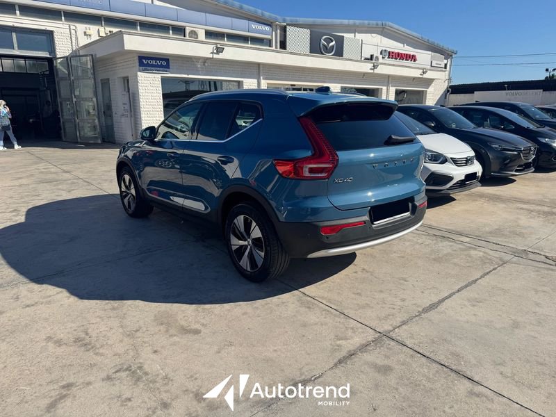 Volvo   T4 Recharge Plug-in Hybrid 129+82 CV Automatico Core in Conto Vendita
