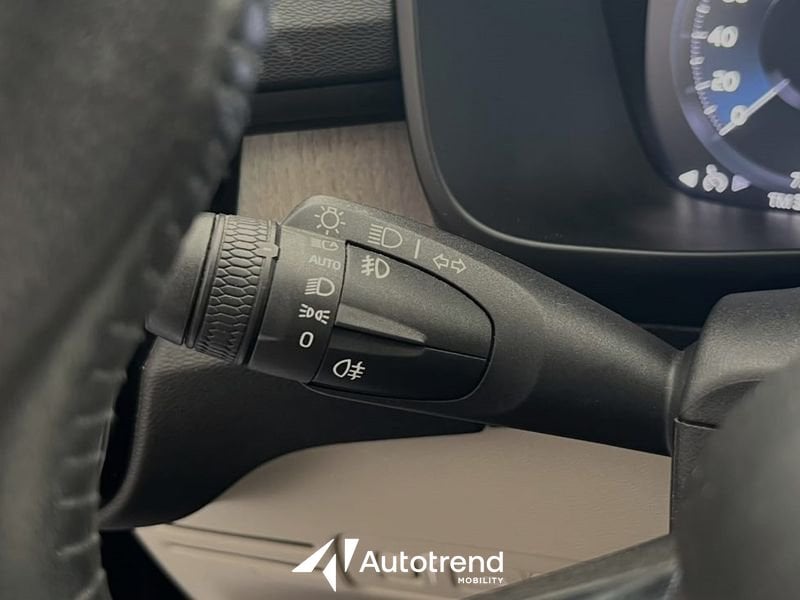 Volvo   T5 180+82 CV Recharge Plug-In Hybrid Inscription