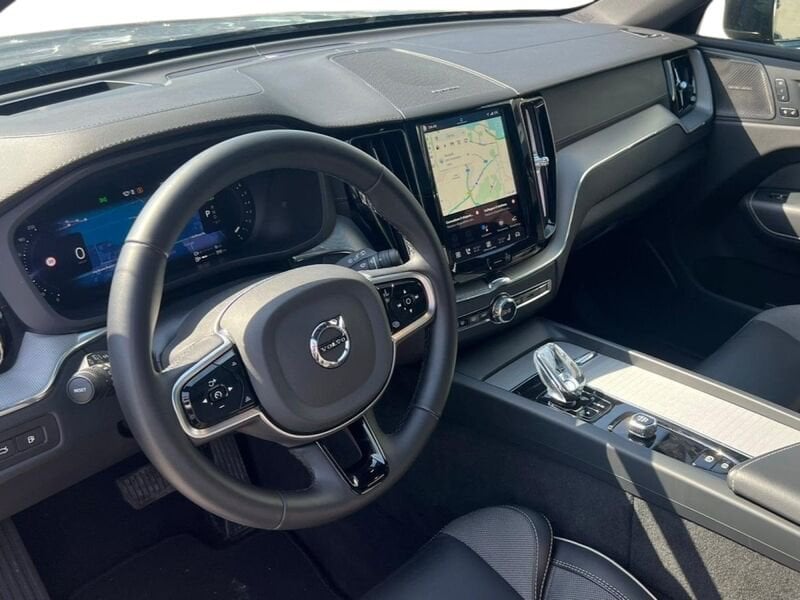 Volvo   T6 253+145 CV Plug-in hybrid AWD Automatico Ultra Black Edition