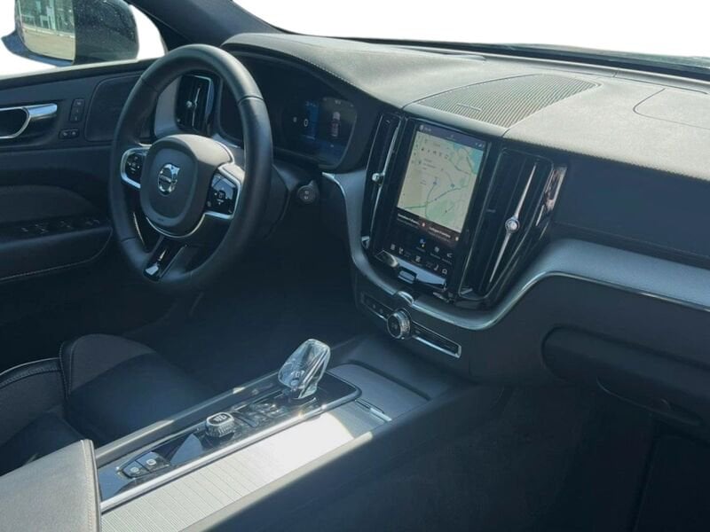 Volvo   T6 253+145 CV Plug-in hybrid AWD Automatico Ultra Black Edition