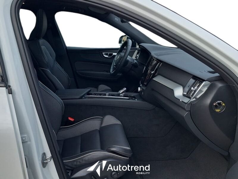 Volvo   T6 Plug-in Hybrid 253+145 CV AWD Automatico Plus Dark