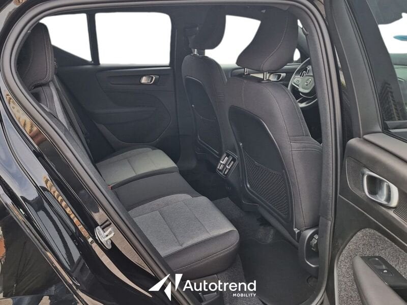 Volvo XC40  B3 163+14 CV Automatico LED Core