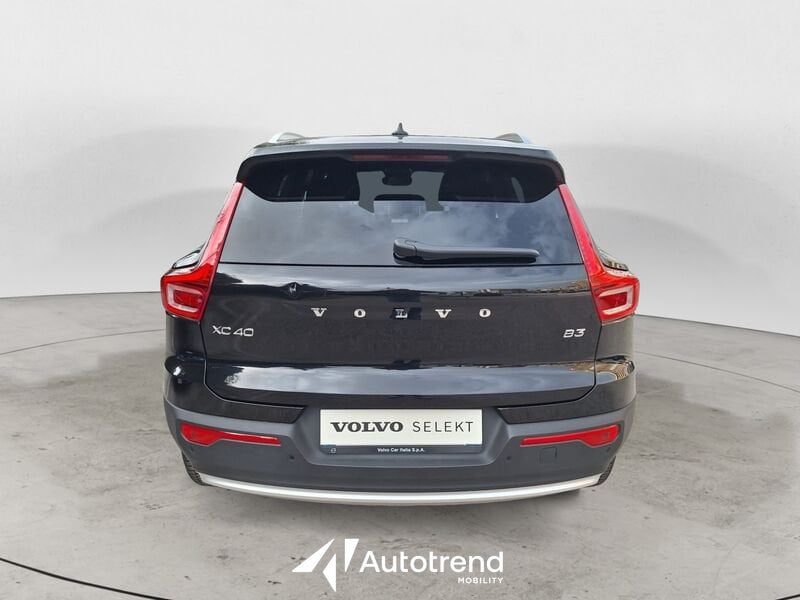 Volvo XC40  B3 163+14 CV Automatico LED Core
