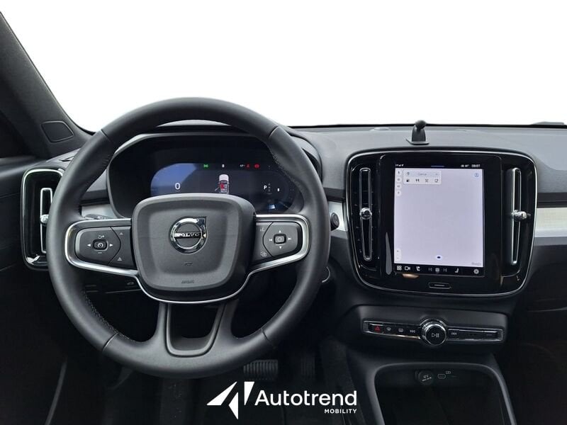 Volvo XC40  B3 163+14 CV Automatico LED Core