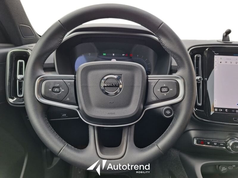 Volvo XC40  B3 163+14 CV Automatico LED Core
