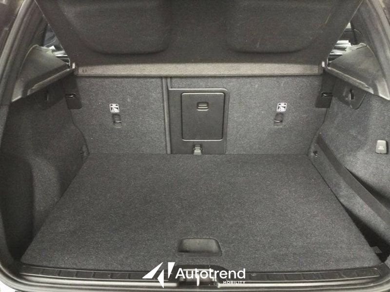 Volvo XC40  D3 150 CV AWD Automatica NAVI LED Business Plus