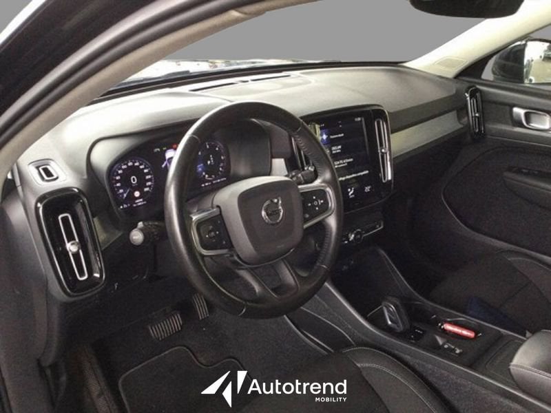 Volvo XC40  D3 150 CV AWD Automatica NAVI LED Business Plus