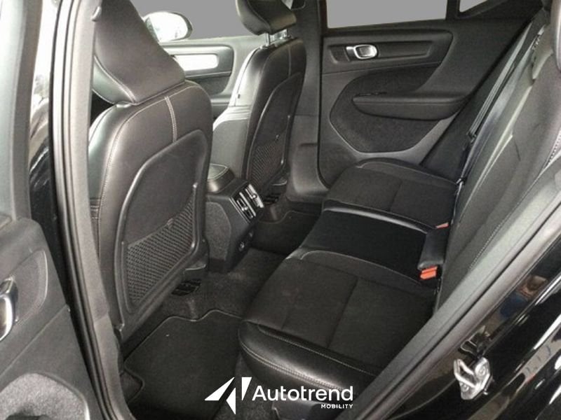 Volvo XC40  D3 150 CV AWD Automatica NAVI LED Business Plus
