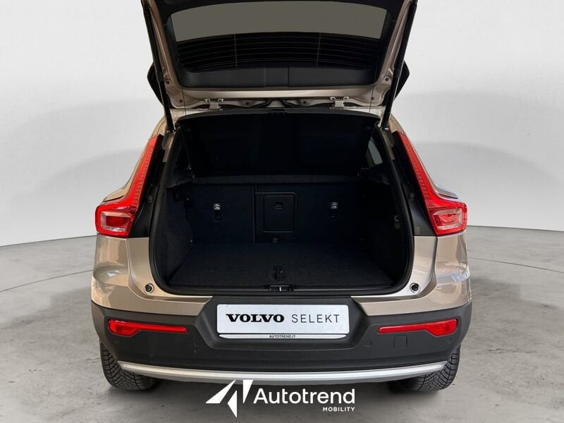 Volvo XC40  T2 129 CV Automatica NAVI LED Core
