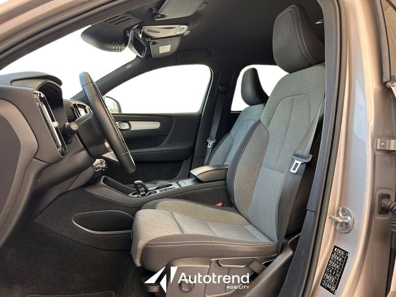 Volvo XC40  T2 129 CV Automatica NAVI LED Core