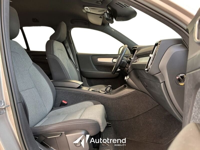 Volvo XC40  T2 129 CV Automatica NAVI LED Core