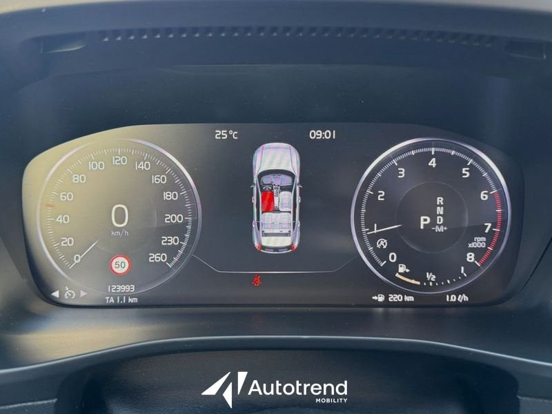 Volvo XC40  T2 129 CV Automatico Core N1 Autocarro