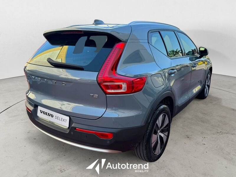 Volvo XC40  T2 129 CV Automatico Core N1 Autocarro