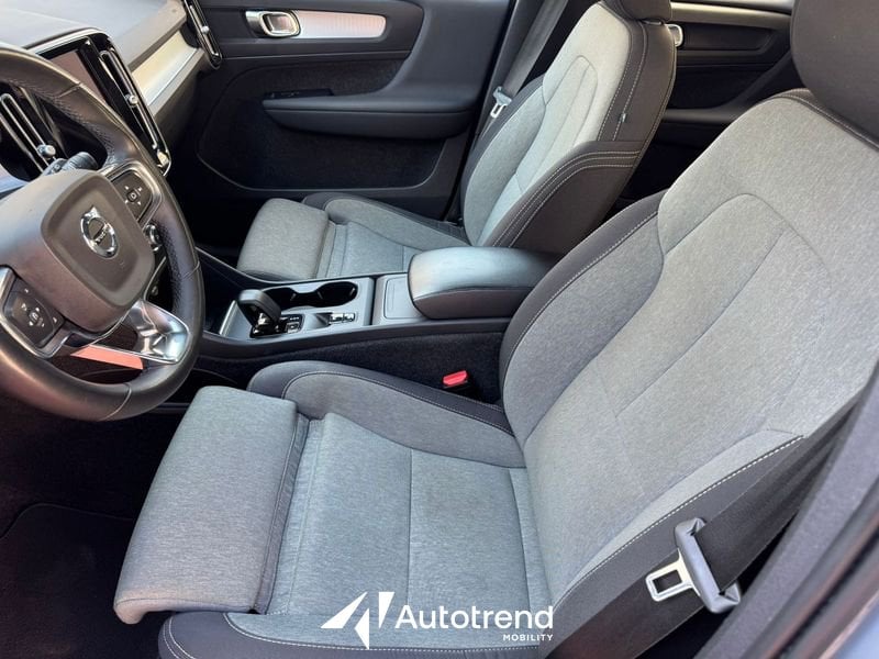 Volvo XC40  T2 129 CV Automatico Core N1 Autocarro