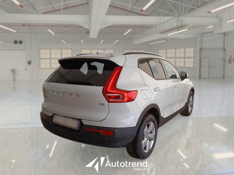Volvo XC40  T2 129 CV Automatico Core N1 Autocarro