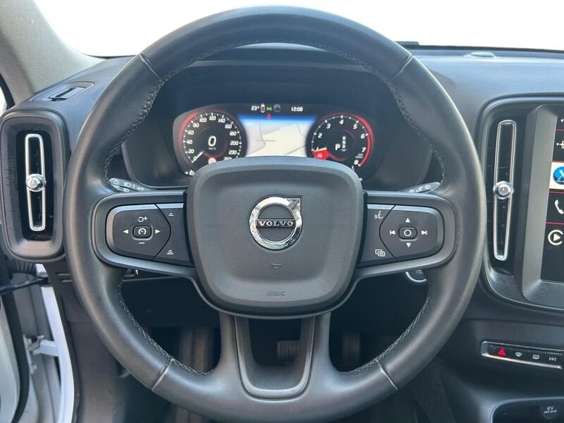 Volvo XC40  T2 129 CV Automatico NAVI LED Business