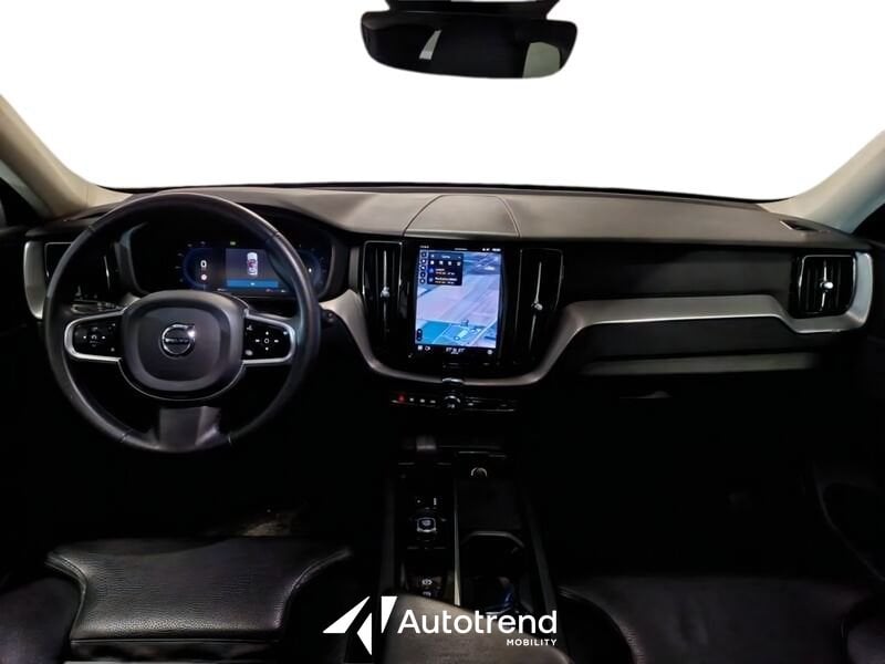 Volvo XC60  B4 197+14 CV Automatico Mild Hybrid Diesel Plus Dark