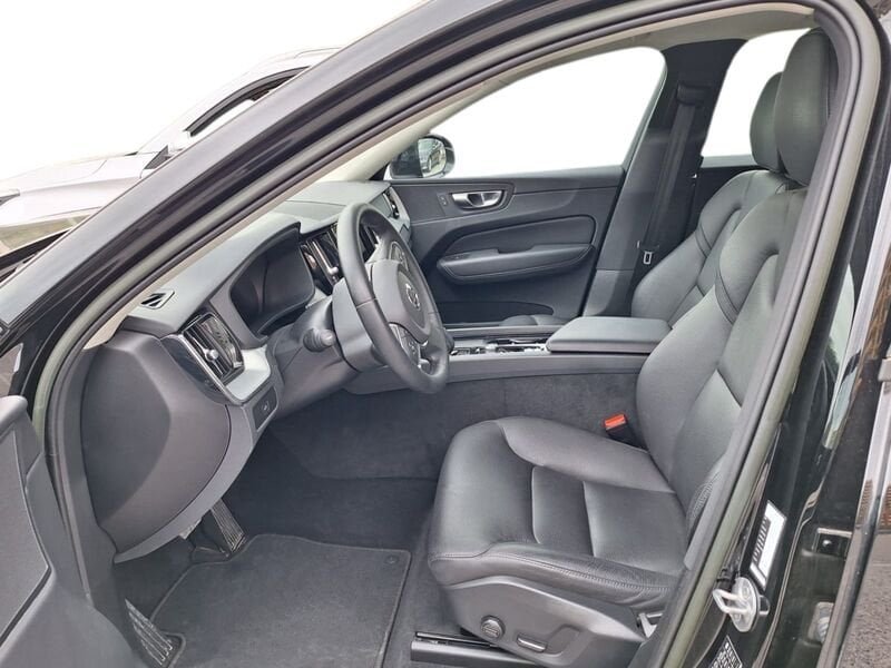 Volvo XC60  B4 197+14 CV AWD Automatico Mild Hybrid Diesel Core