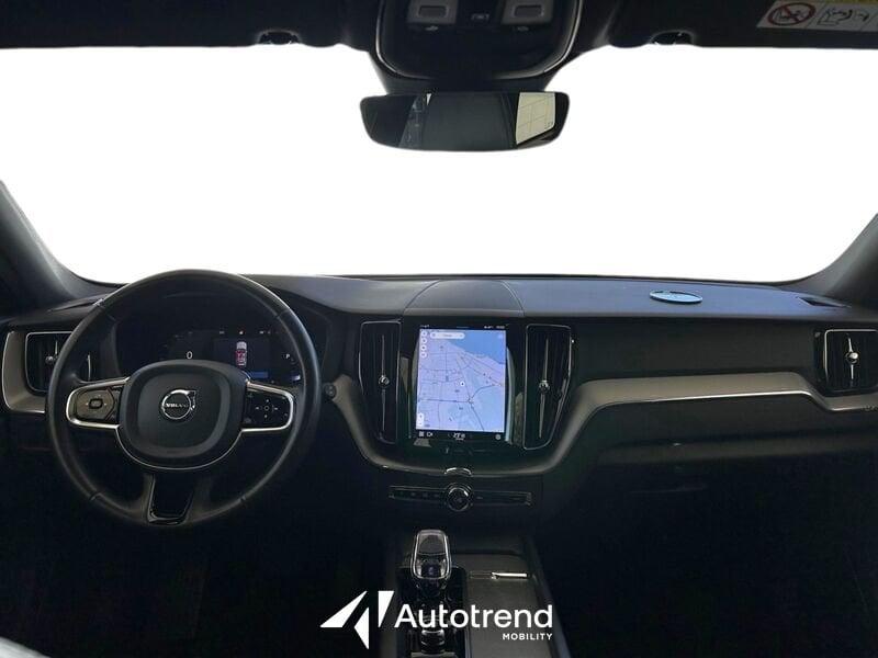Volvo XC60  B4 197+14 CV AWD Mild Hybrid Automatico Plus Dark N1 Autocarro