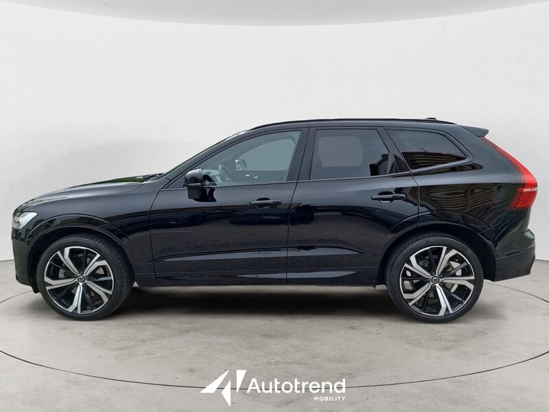 Volvo XC60  B4 197+14 CV AWD Mild Hybrid Diesel Automatico Plus Dark N1 Autocarro