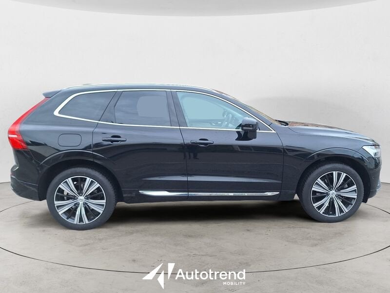 Volvo XC60  B4 197+14 CV AWD Mild Hybrid Diesel Automatico Ultimate Bright