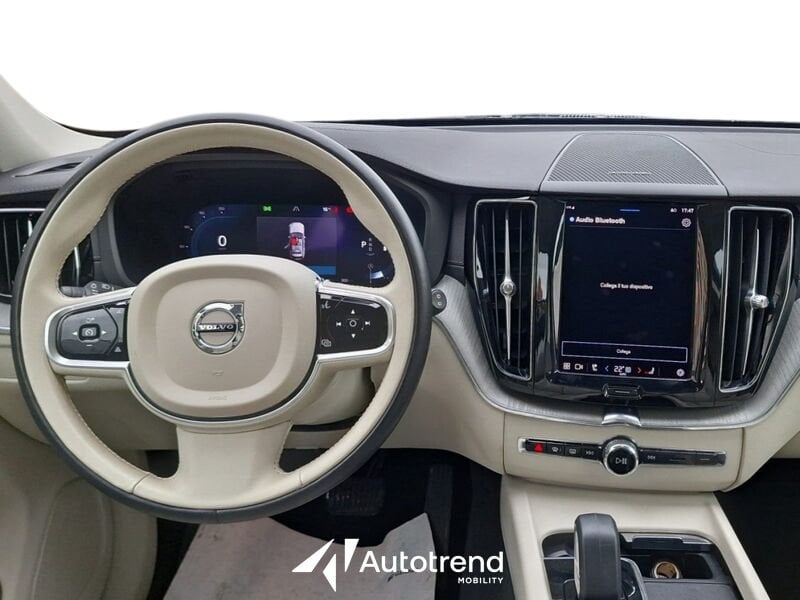 Volvo XC60  B4 197+14 CV AWD Mild Hybrid Diesel Automatico Ultimate Bright