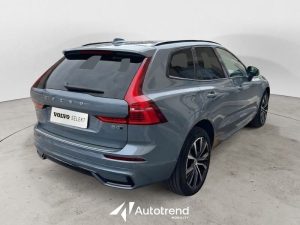 Volvo XC60  B4 197+14 CV AWD Mild Hybrid Diesel Automatico Ultimate Dark