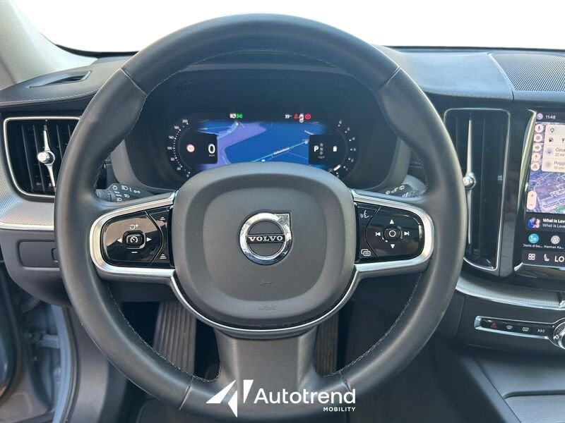 Volvo XC60  B4 197+14 CV AWD Mild Hybrid Diesel Automatico Ultimate Dark