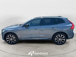 Volvo XC60  B4 197+14 CV AWD Mild Hybrid Diesel Automatico Ultimate Dark