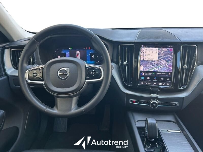 Volvo XC60  B4 197+14 CV AWD Mild Hybrid Diesel Automatico Ultimate Dark