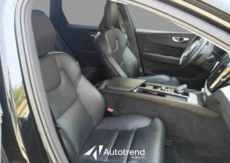 Volvo XC60  B4 197+14 CV Mild Hybrid Diesel Automatico Inscription
