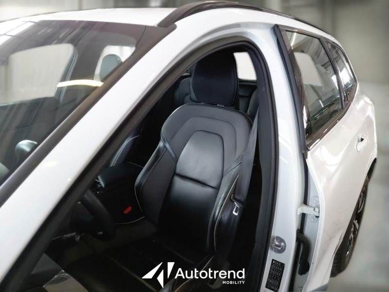 Volvo XC60  B4 197+14 CV Mild Hybrid Diesel Automatico R-Design